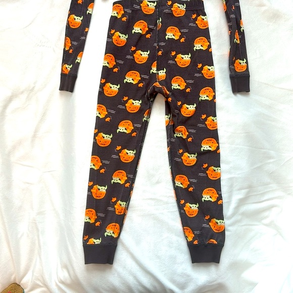 Hanna Andersson Pumpkin Baby Yoda- Grogu Pajamas - Picture 5 of 7